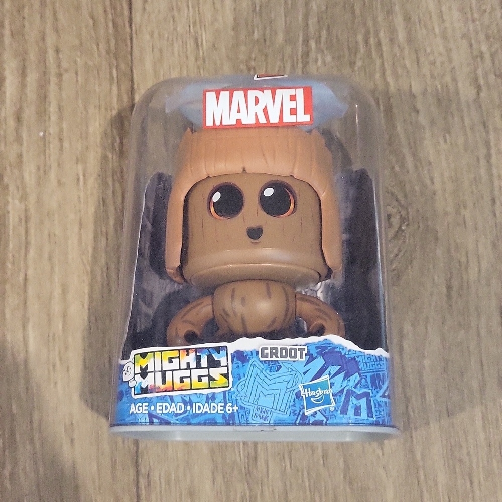 (J10) Marvel Mighty Muggs GROOT